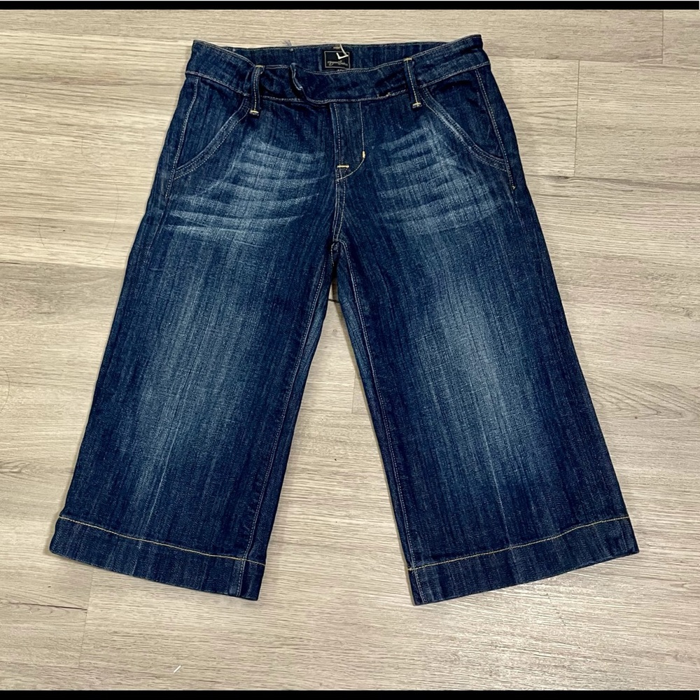VIGOSS Studio Capri/Crop Premium Denim Jeans 26x16
